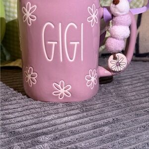 Rae Dunn Purple Ceramic Mug- GIGI- with White Daisies & charm ornament- NWT